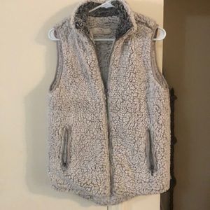 Women’s fleece vest